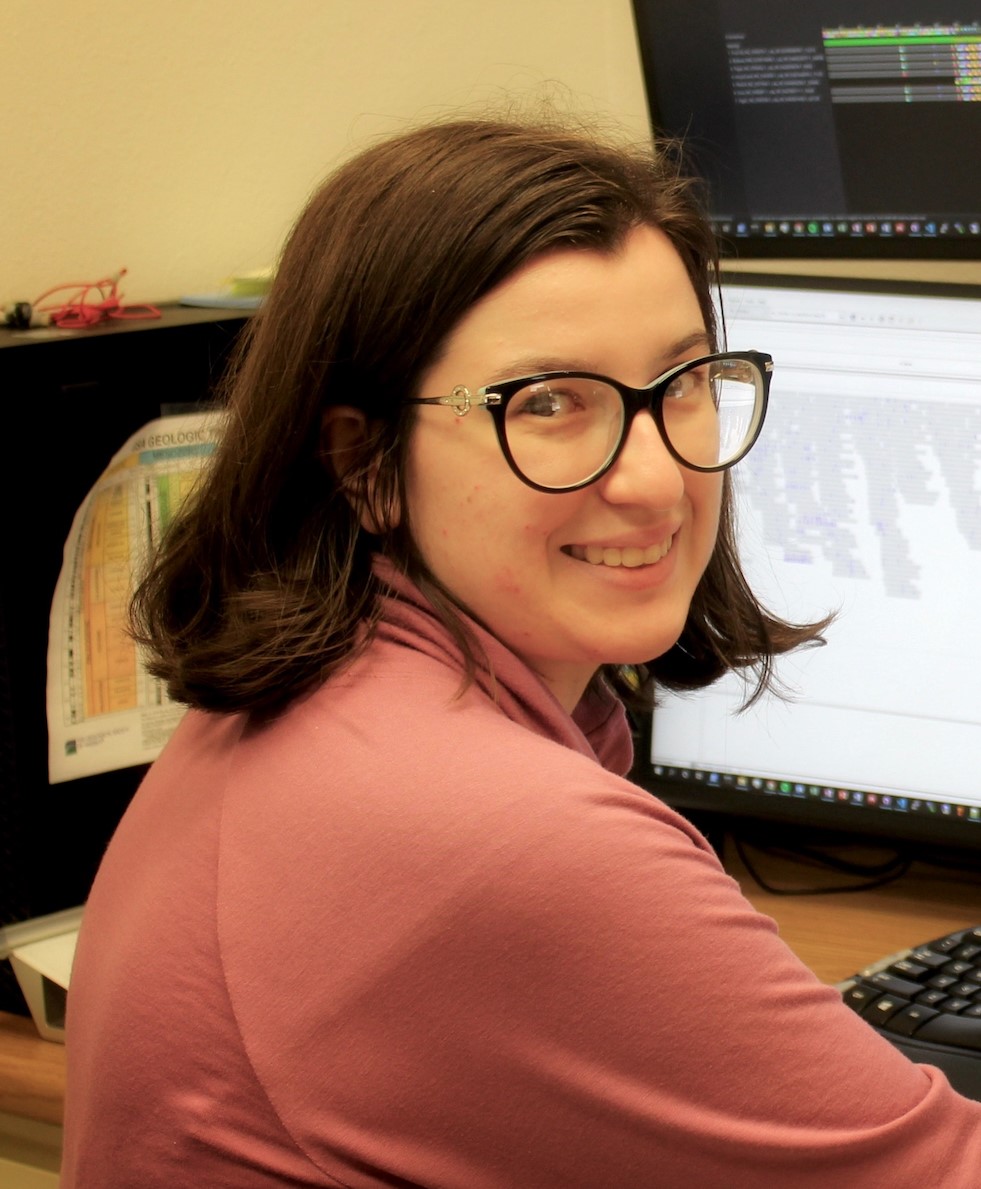 Isabella Childers headshot in black and white